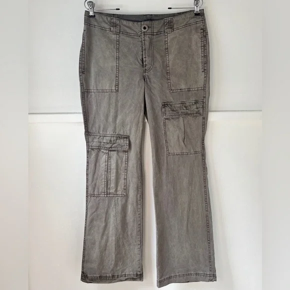 Free People The Thing Is Low-Rise Utility Cargo Pants - Picture 5 of 16